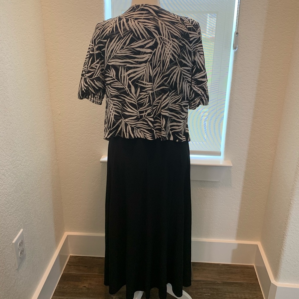 Women’s dress with jacket - Picture 4 of 5